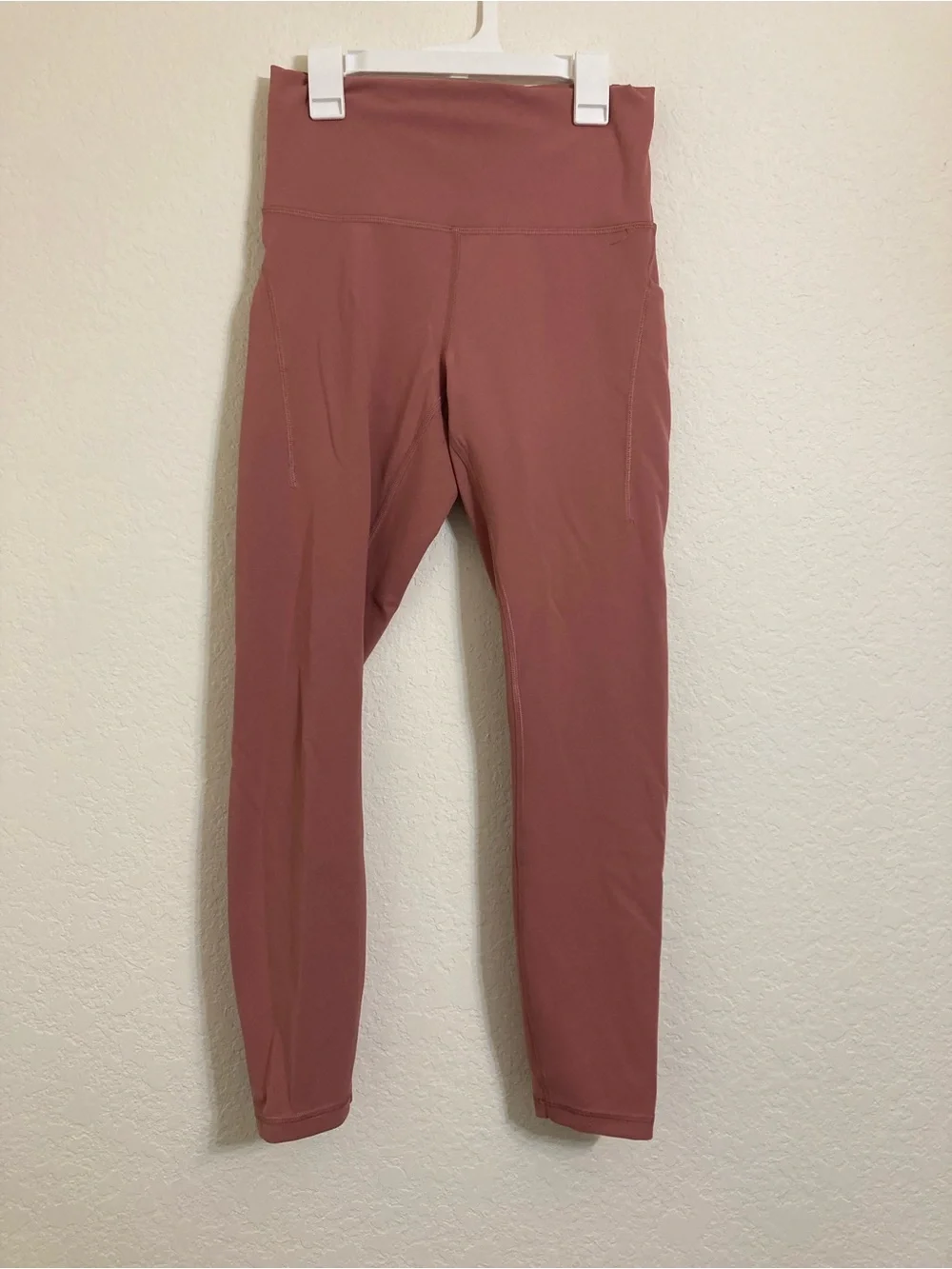 Lululemon Wundertrain leggings pink size 8
